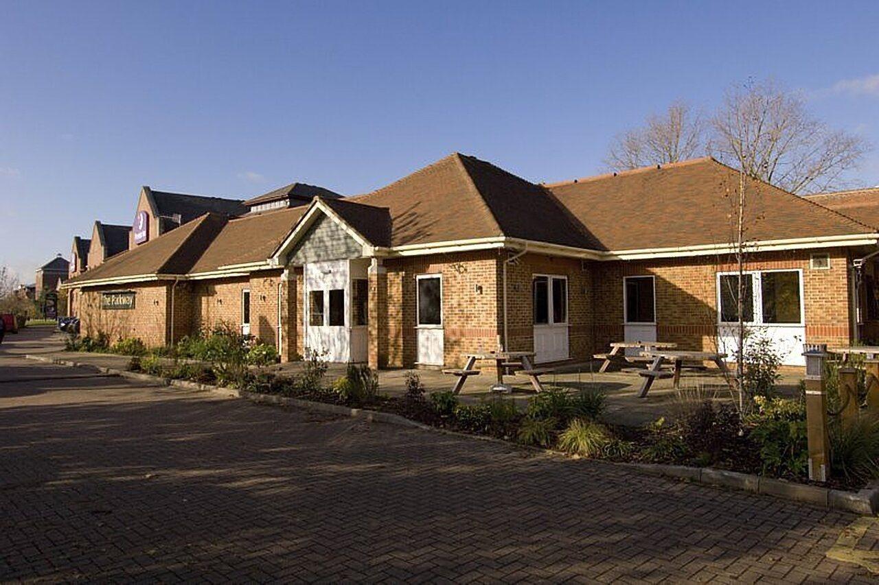 Premier Inn Guildford North - A3 Exterior foto